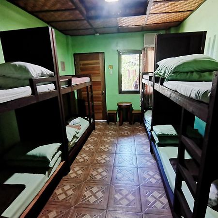 In-N-Out Hostel Siquijor Eksteriør bilde