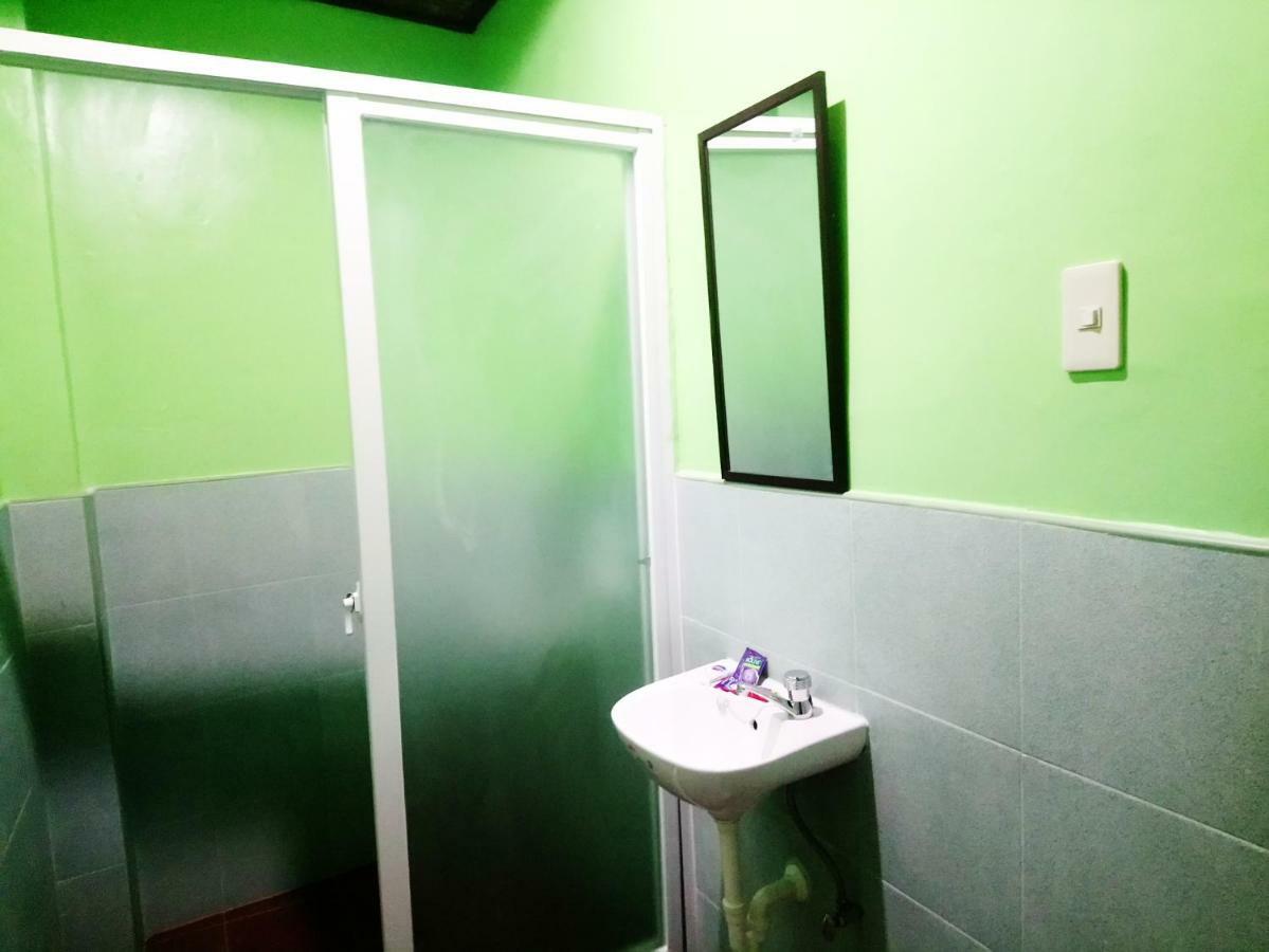 In-N-Out Hostel Siquijor Eksteriør bilde